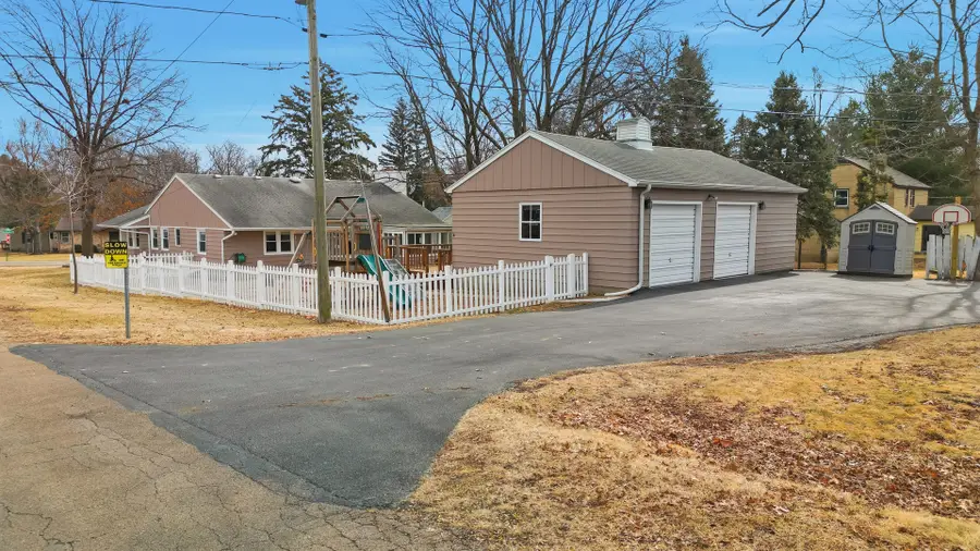 923 Institute Boulevard, Dixon, IL 61021 - #3