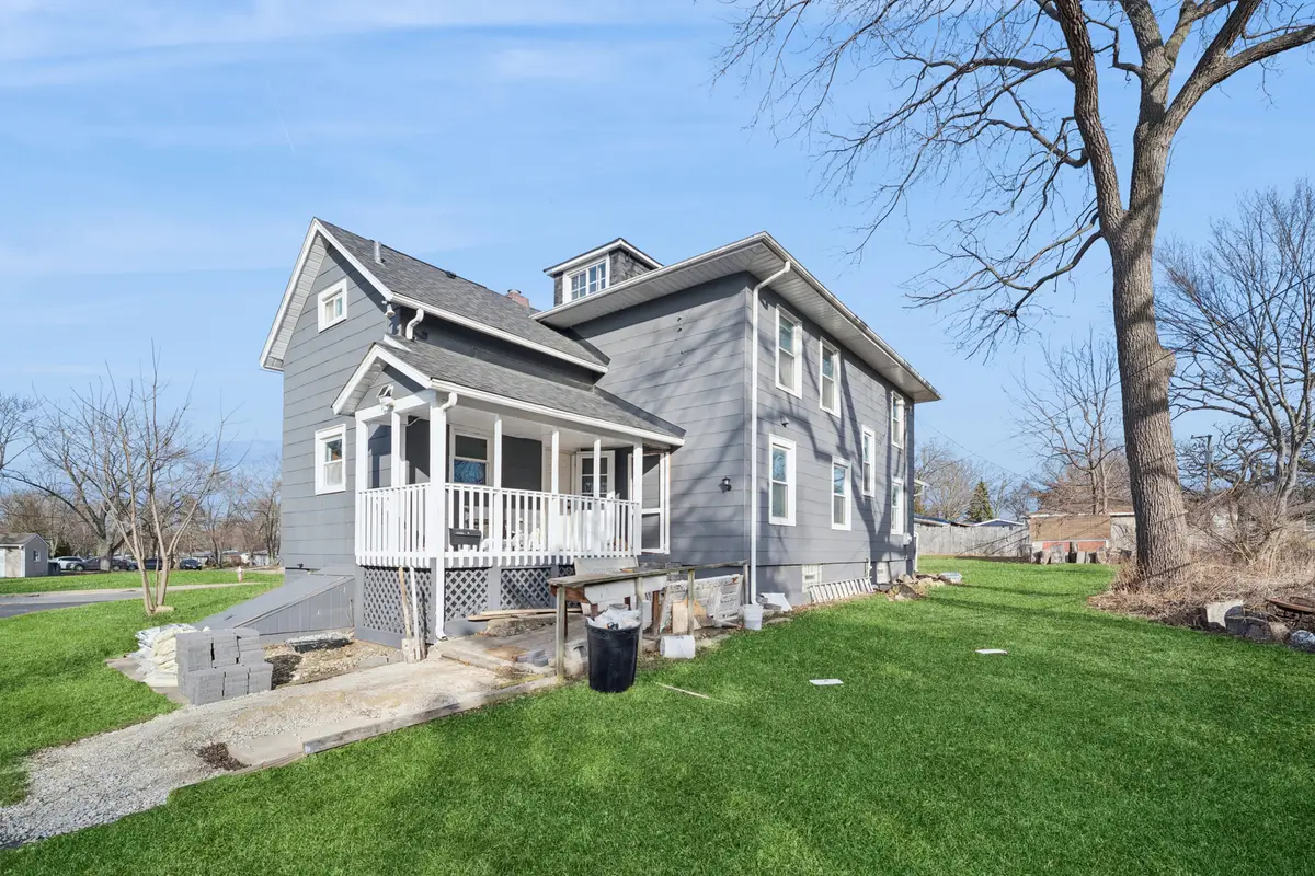 9 Center Road, Streamwood, IL 60107 - #1