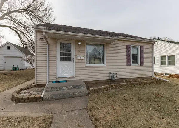 1517 W 38th Street, Davenport, IA 52806