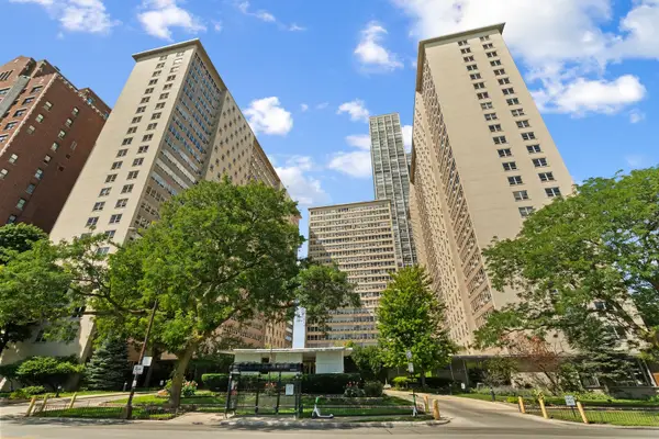 3950 N Lake Shore Drive #1303, Chicago, IL 60613