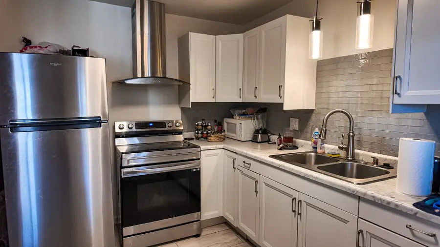 5 E Carriageway Drive #201, Hazel Crest, IL 60429 - #3