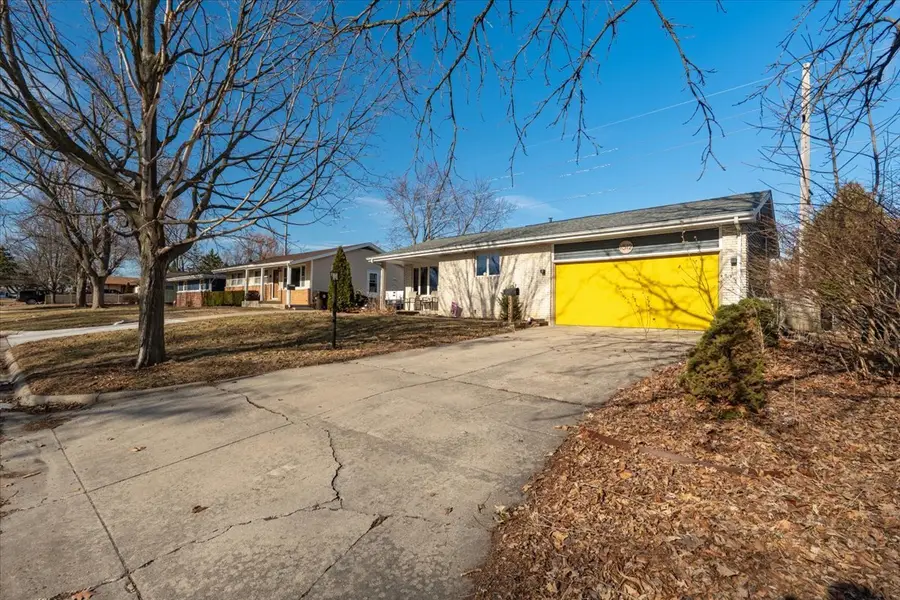 1512 E Fairlawn Drive, Urbana, IL 61802 - #3