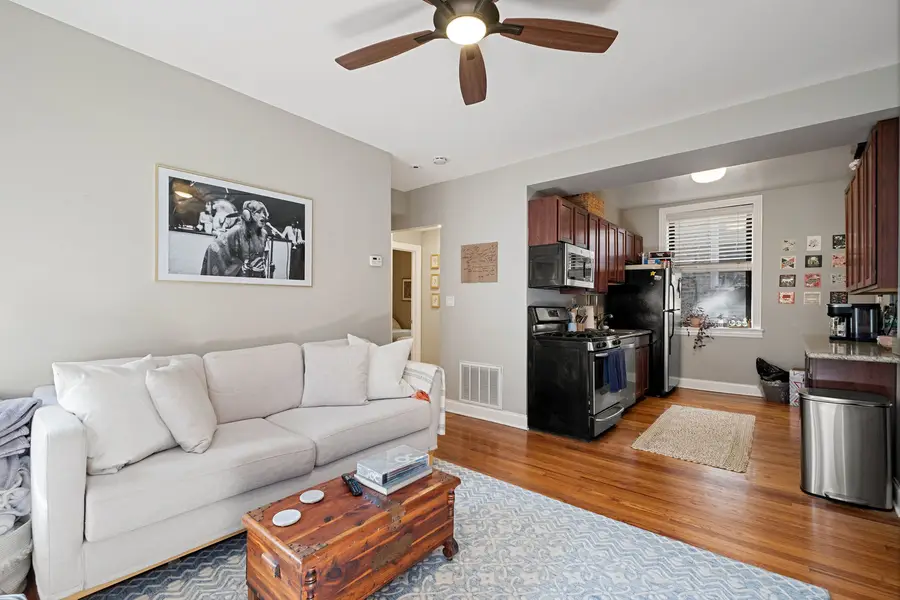 909 W Cornelia Avenue #2S, Chicago, IL 60657 - #3