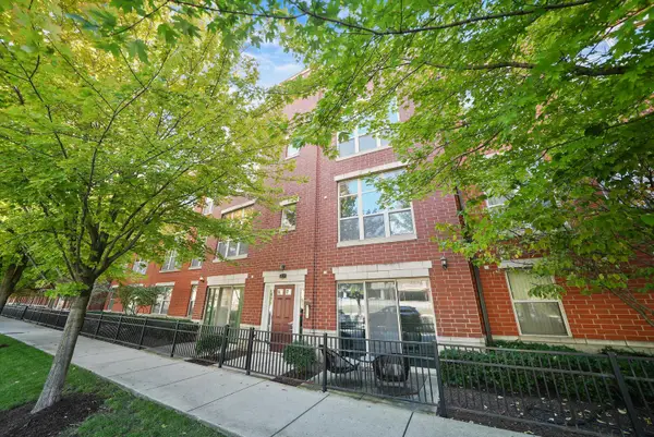 317 E 25th Street #3E, Chicago, IL 60616