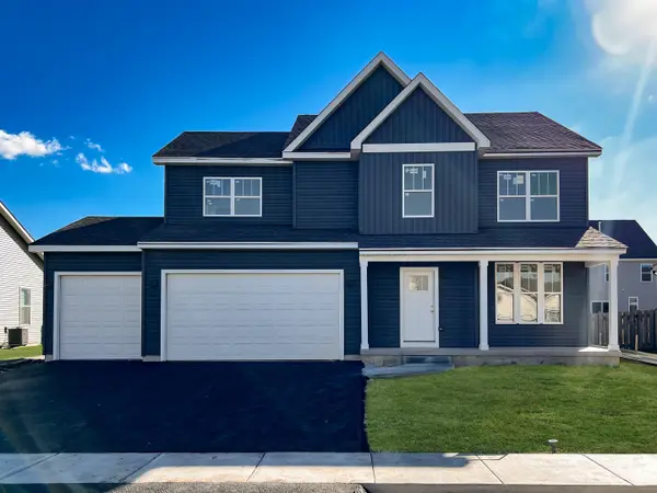 94 W Crabapple Avenue, Cortland, IL 60112