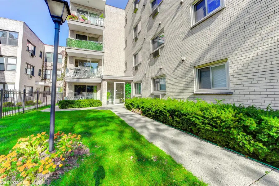 1640 W Sherwin Avenue #4A, Chicago, IL 60626 - #2