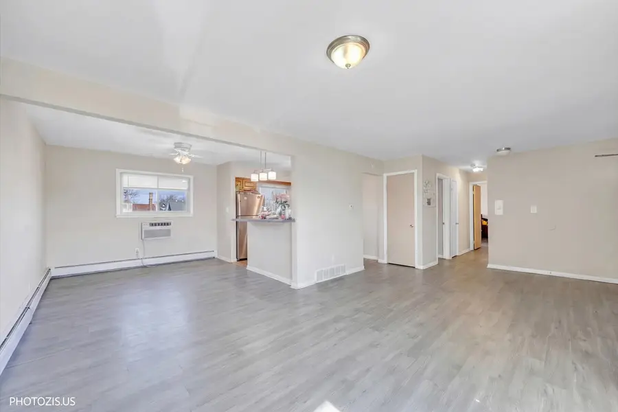 1640 W Sherwin Avenue #4A, Chicago, IL 60626 - #3