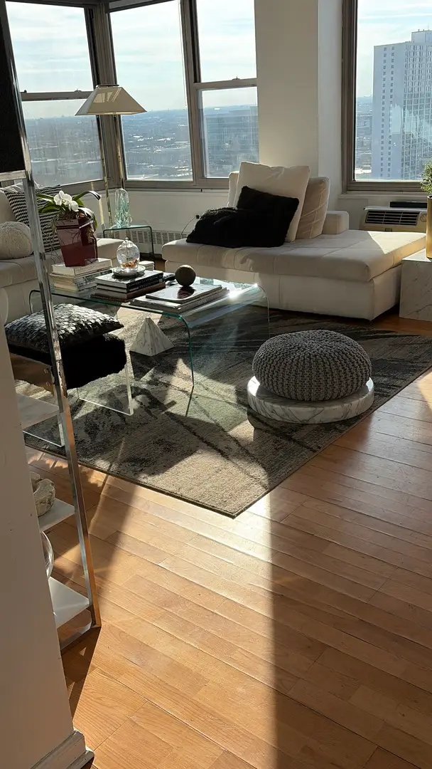 3900 N Lake Shore Drive #20E, Chicago, IL 60613 - #2