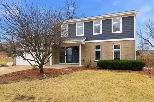 20W481 Westminster Drive, Downers Grove, IL 60516