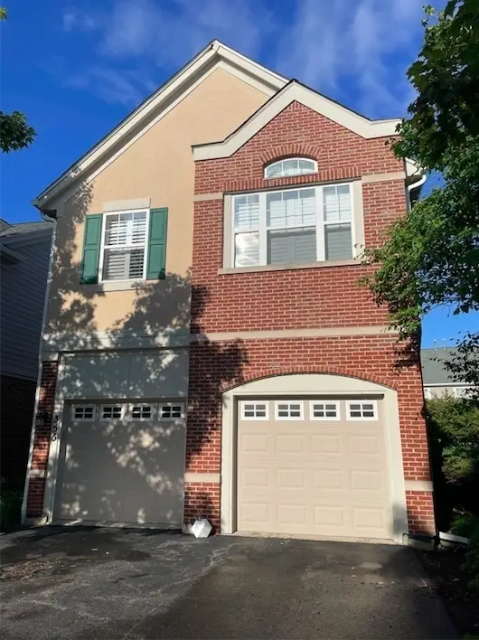 355 N Pine Lake Circle, Vernon Hills, IL 60061