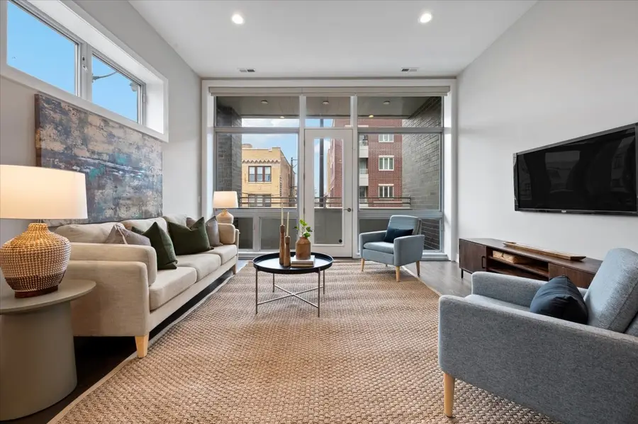 3024 W Armitage Avenue #3, Chicago, IL 60647 - #3