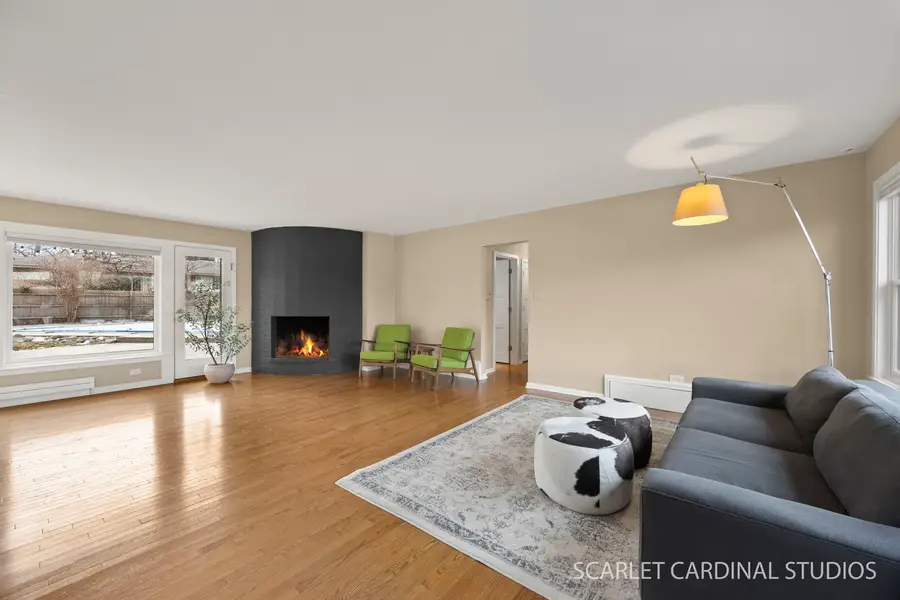 877 Crescent Boulevard, Glen Ellyn, IL 60137 - #3