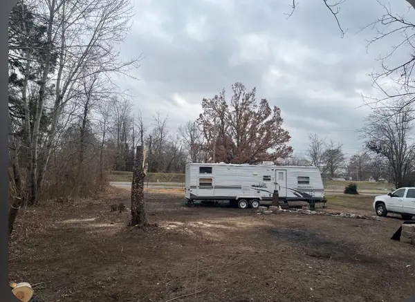 225 E Washington Street, Carrier Mills, IL 62917