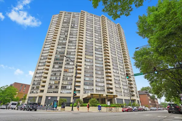 3930 N Pine Grove Avenue #809, Chicago, IL 60613