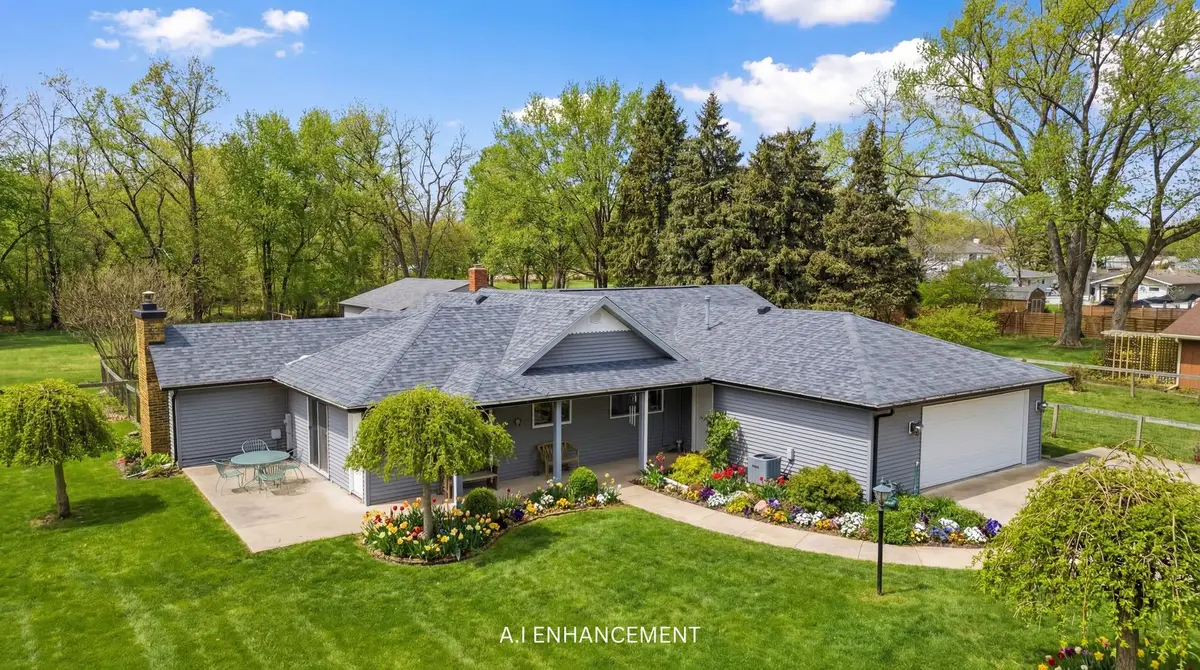 1307 Sinnissippi Park Road, Sterling, IL 61081 - #1