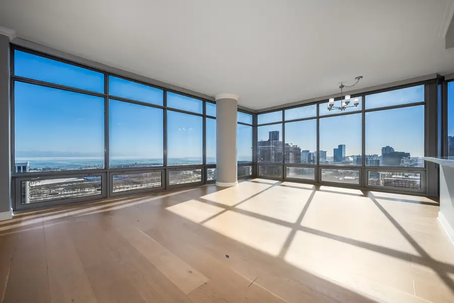 100 E 14th Street #2205, Chicago, IL 60605 - #3