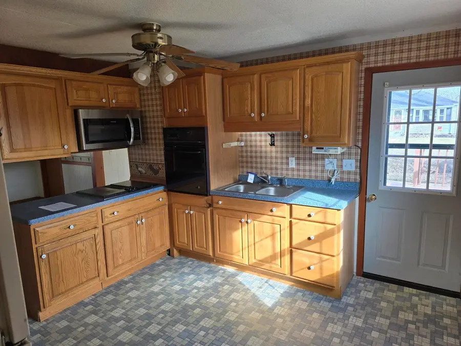 204 N Pecatonica Street, Winnebago, IL 61088 - #3