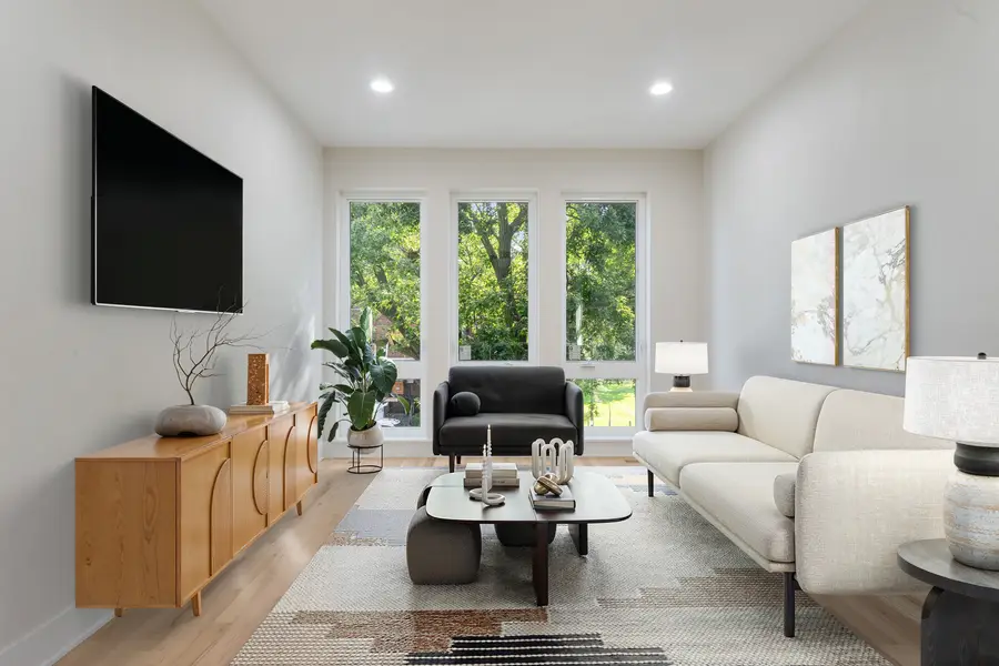 6404 S Vernon Avenue, Chicago, IL 60637 - #2