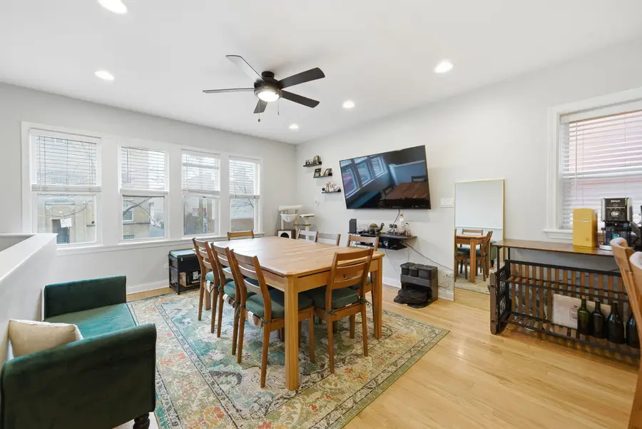 2342 W Rosemont Avenue #1, Chicago, IL 60659 - #3