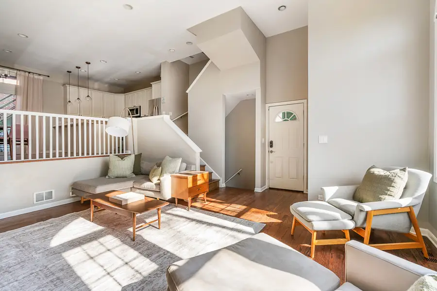 1002 W Altgeld Street #1002, Chicago, IL 60614 - #3