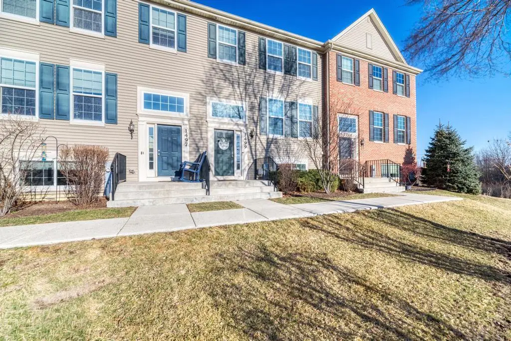 1499 Deer Pointe Drive, South Elgin, IL 60177 - #1