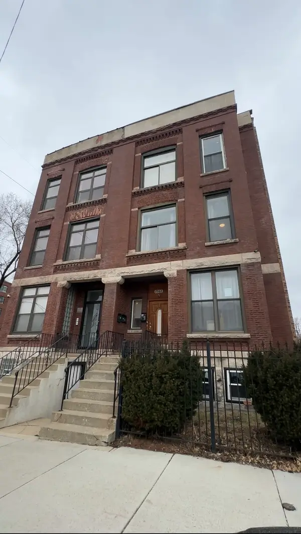 2562 W Washington Boulevard, Chicago, IL 60612