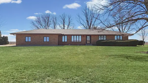 36215 E 200 North Road, Bellflower, IL 62174