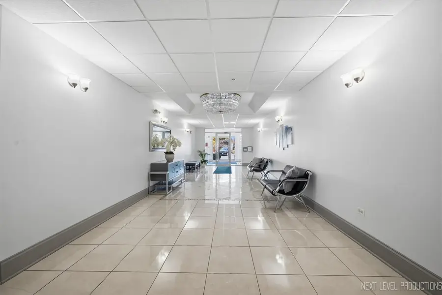 10 N Gilbert Street #217, South Elgin, IL 60177 - #3