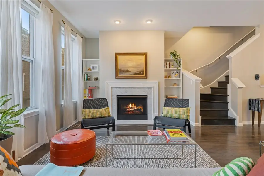 4647 S Lake Park Avenue #D, Chicago, IL 60653 - #2