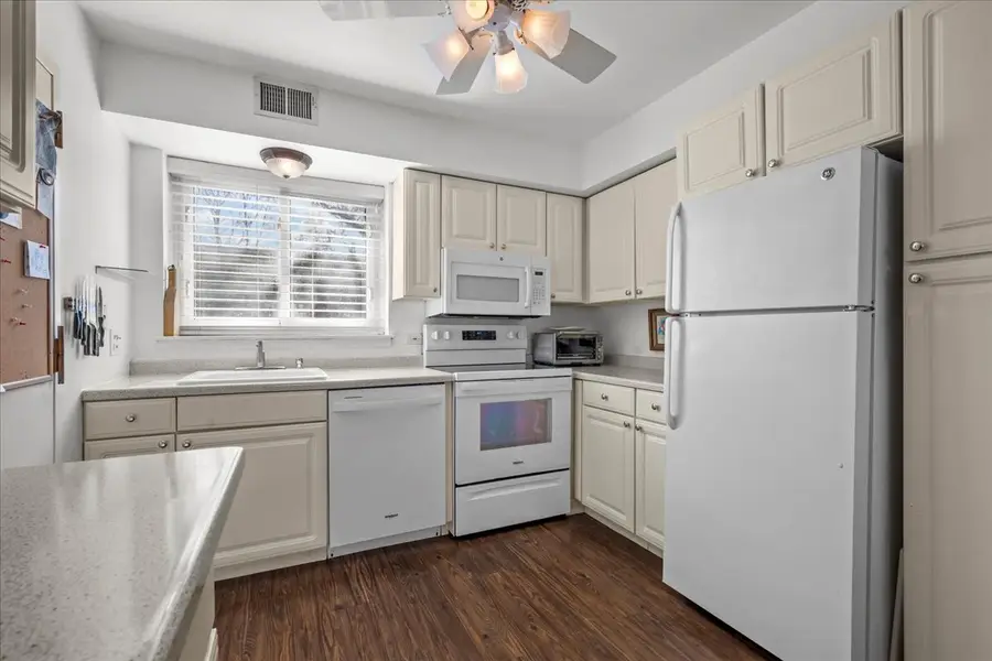 429 Elm Street #5J, Deerfield, IL 60015 - #2