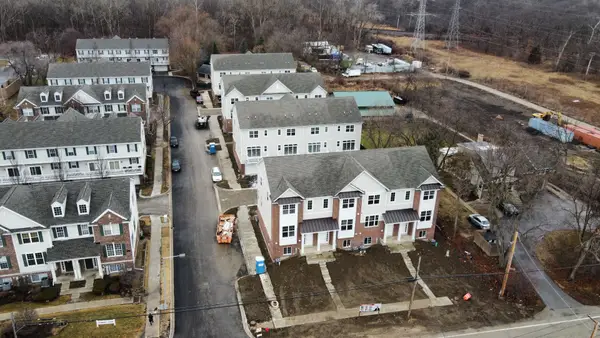 180 Eli Court, Des Plaines, IL 60016