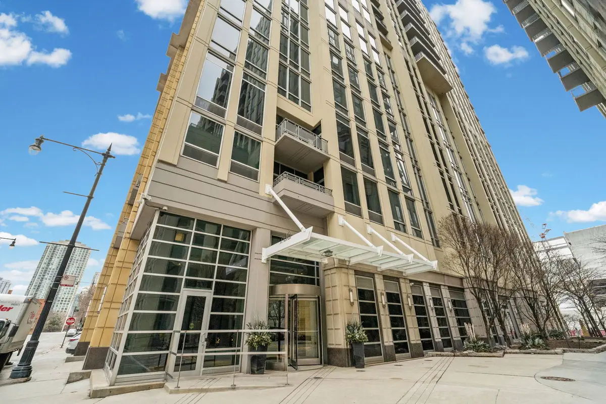 700 N Larrabee Street #1613, Chicago, IL 60654 - #1