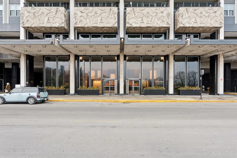 400 E Randolph Street #3002, Chicago, IL 60601 - #2