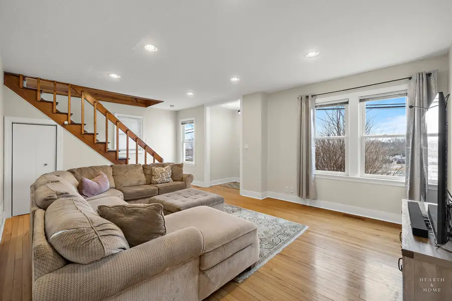 15 W Woodstock Street, Crystal Lake, IL 60014 - #2