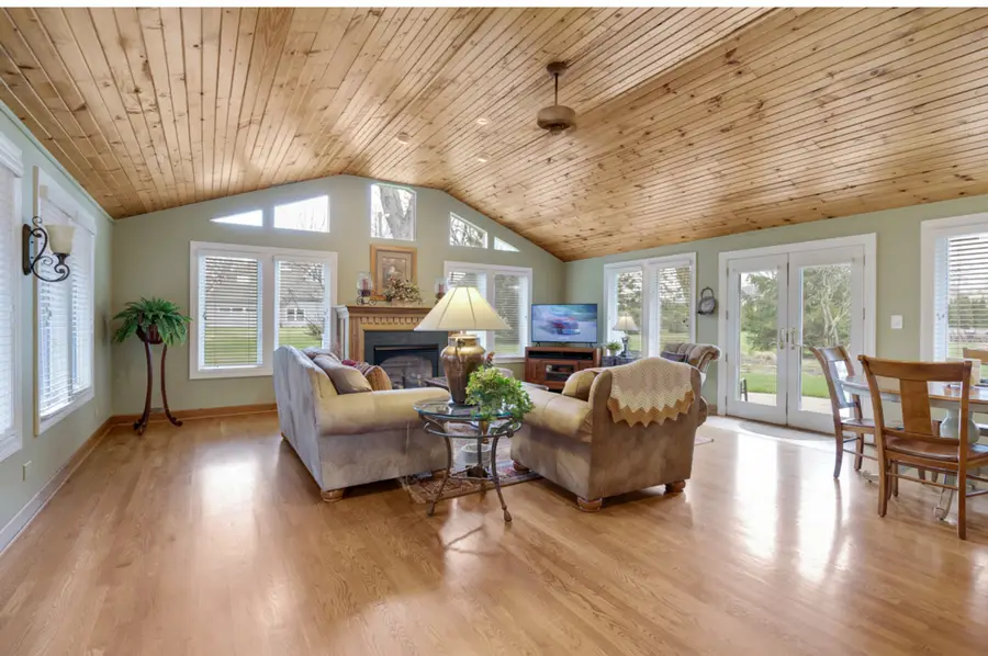 7845 Dana Way, Burr Ridge, IL 60527 - #3