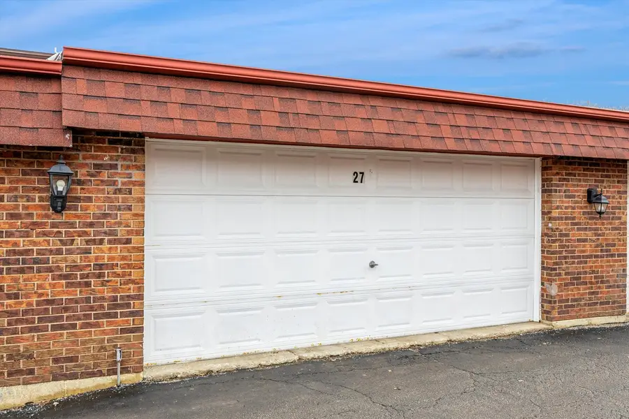 9430 Greenbriar Drive #2H, Hickory Hills, IL 60457 - #3