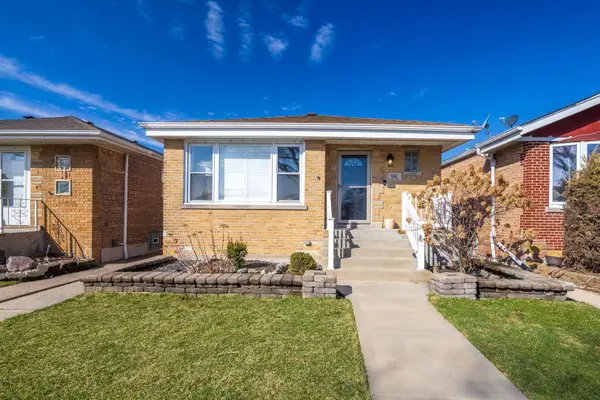 5806 S Menard Avenue, Chicago, IL 60638