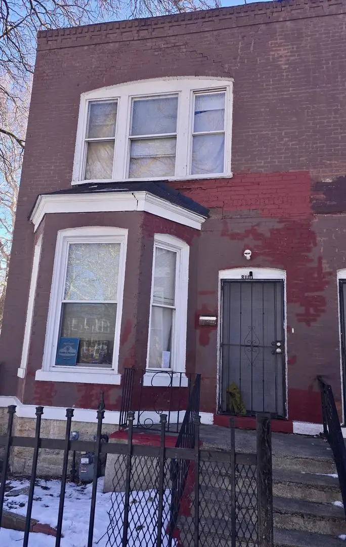 8101 S Muskegon Avenue, Chicago, IL 60617 - #1