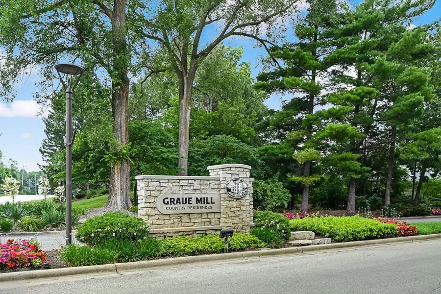 1140 Old Mill Road #304F, Hinsdale, IL 60521 - #2