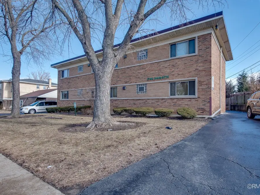 17 N Charlotte Street #L, Lombard, IL 60148 - #2