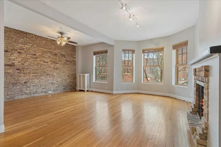 609 W Melrose Street #2, Chicago, IL 60657 - #2