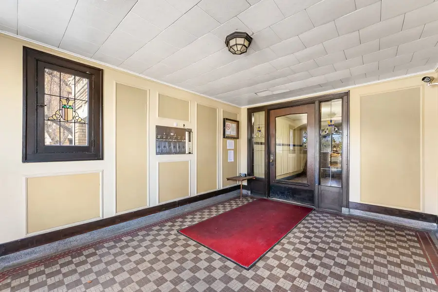 2508 N Harrison Street #G1, Davenport, IA 52803 - #3