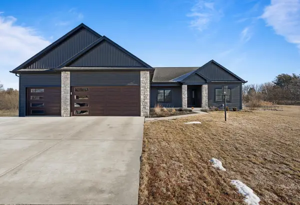 606 N Beacon Hill Circle, Urbana, IL 61802