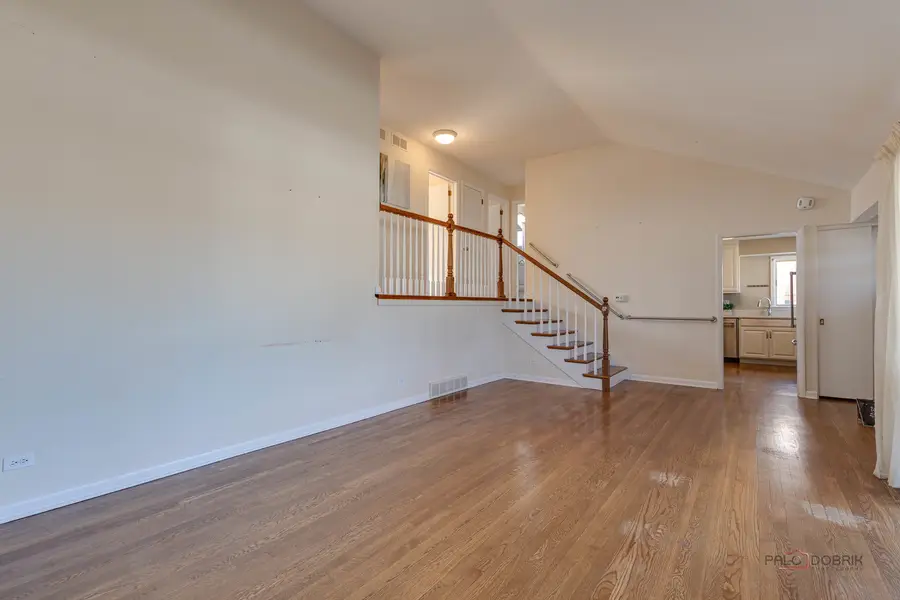 8532 N Oleander Avenue, Niles, IL 60714 - #3