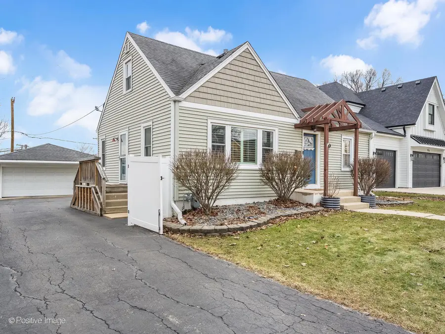 918 S Cambridge Avenue, Elmhurst, IL 60126 - #2