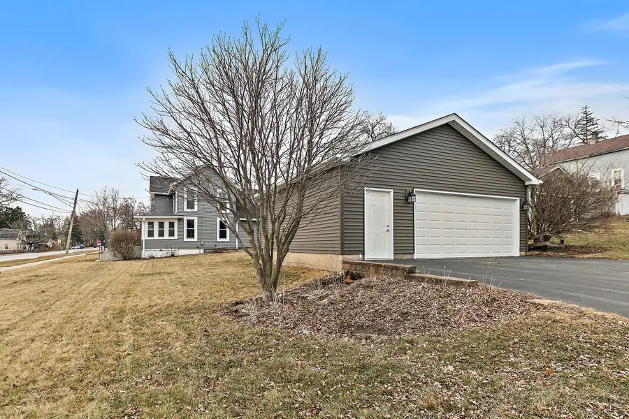 494 N Walnut Street, South Elgin, IL 60177 - #2