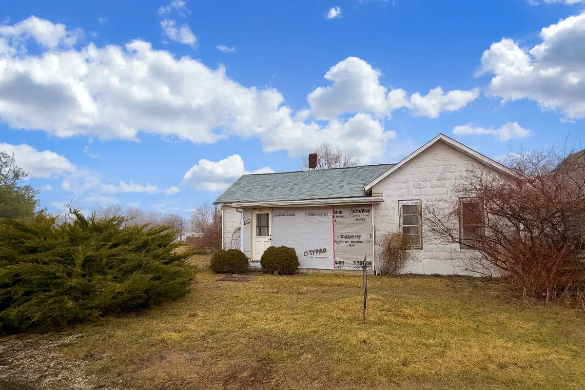 517 E Allen Street, Farmer City, IL 61842 - #1