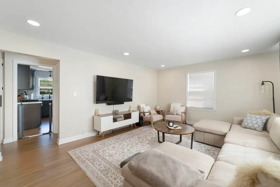 706 Geneva Street, West Dundee, IL 60118 - #3