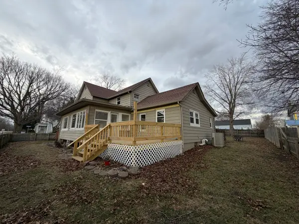 901 E High Street, Farmer City, IL 61842