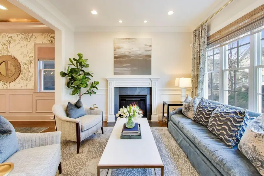 2935 N Seeley Avenue, Chicago, IL 60618 - #3